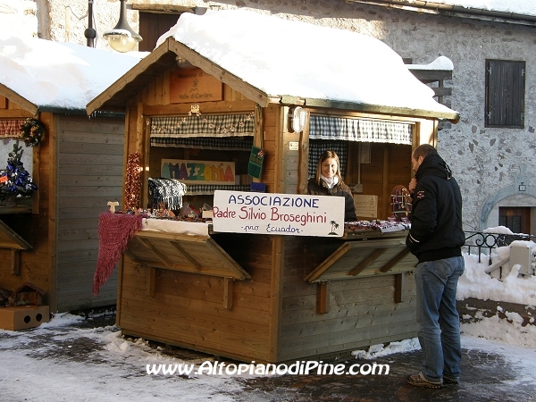 Mercatino di Natale di Piné 2010 - El paes dei Presepi 2010