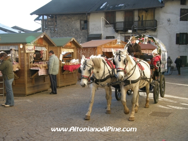 Mercatino di Natale di Piné 2010 - El paes dei Presepi 2010