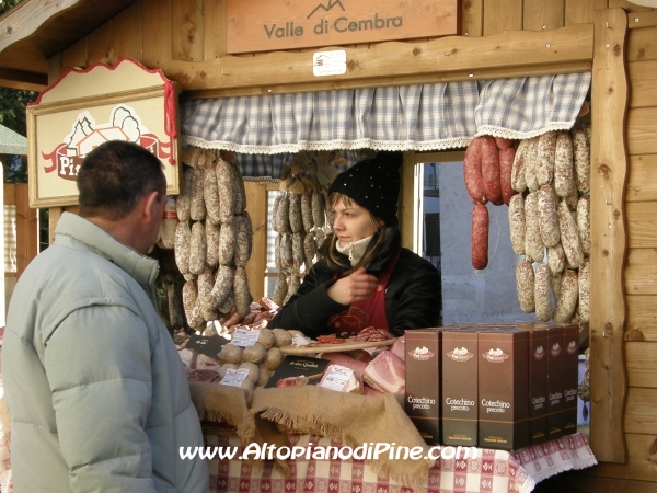 Mercatino di Natale di Piné 2010 - El paes dei Presepi 2010