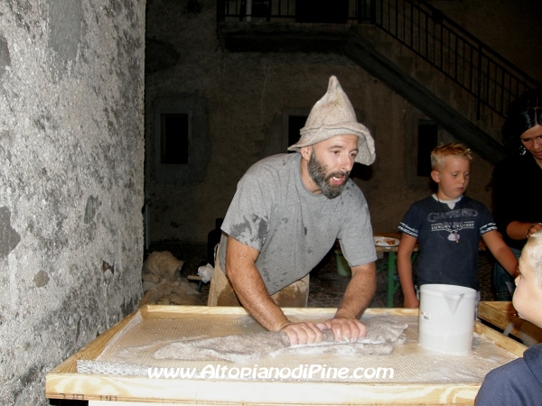 Cappelli di lana cotta - Antichi Mestieri ai Fregoloti - Montagnaga Baselga di Piné  2010