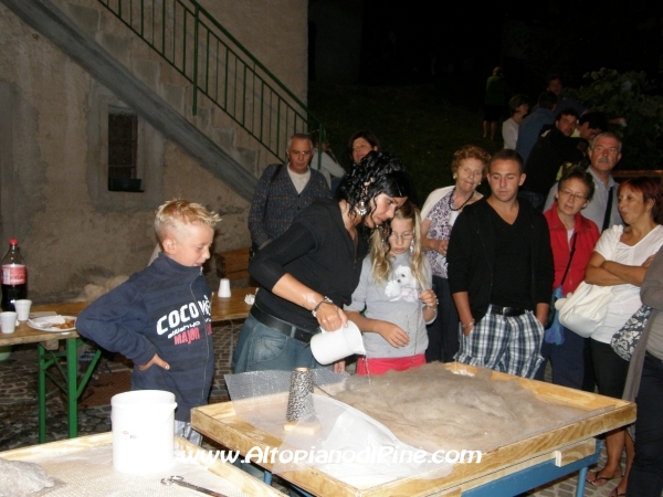 Cappelli di lana cotta - Antichi Mestieri ai Fregoloti - Montagnaga Baselga di Piné  2010