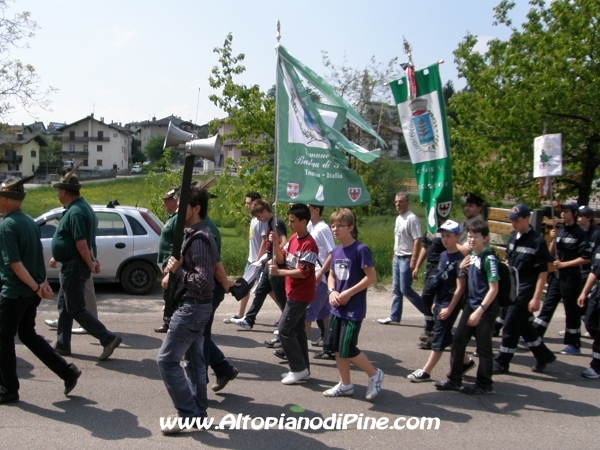 Festa Patronale Madonna di Piné 2010 - giovani in rappresentanza dell'Istituto Comprensivo Altopiano di Piné