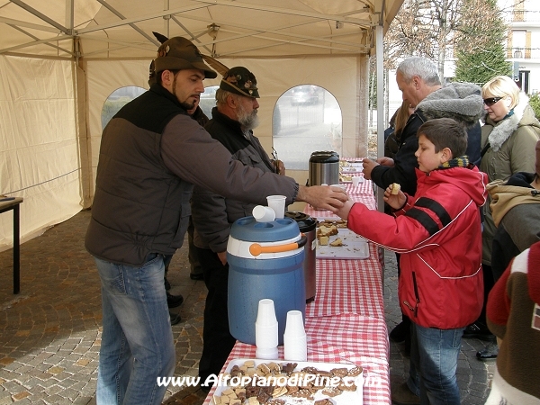 Rinfresco curato dagli Alpini di Baselga