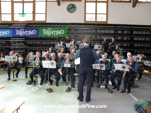 80 gruppo Alpini di Baselga di Piné - la fanfara sezionale
