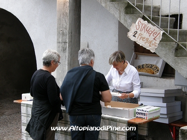 Antichi Mestieri ai Fregoloti - Montagnaga Baselga di Piné  2011
