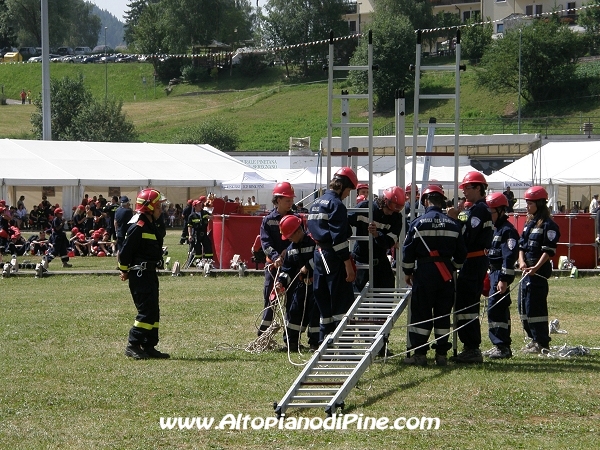 Manovre - 12 campeggio allievi Vigili del Fuoco Volontari 2012