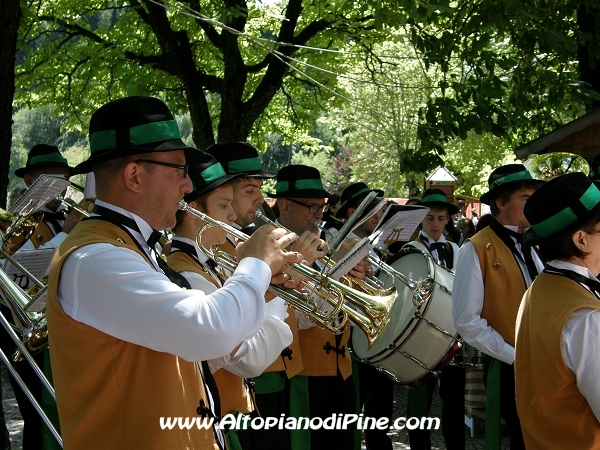 40°  del Gruppo Bandistico Folk Pinetano