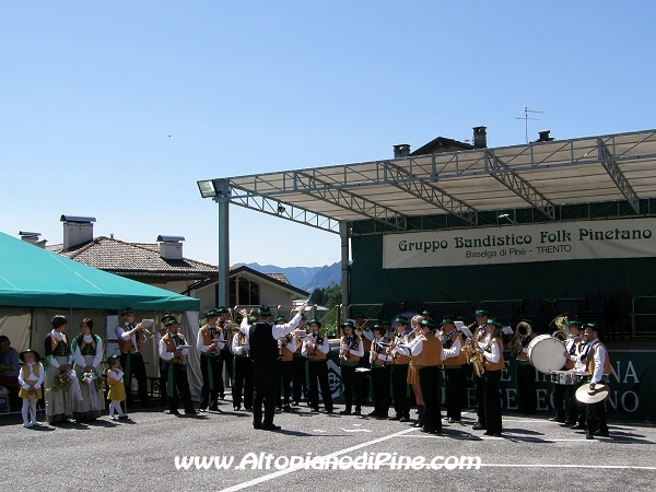 40°  del Gruppo Bandistico Folk Pinetano