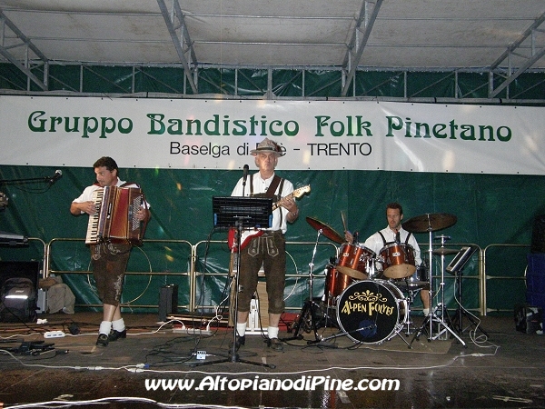 40°  del Gruppo Bandistico Folk Pinetano