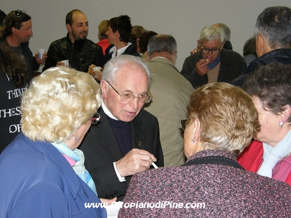 don Giuseppe ringrazia amici e parrocchiani