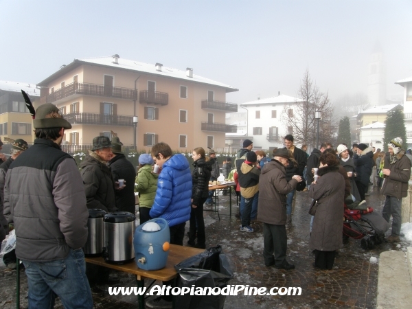 Rinfresco curato dagli Alpini di Baselga