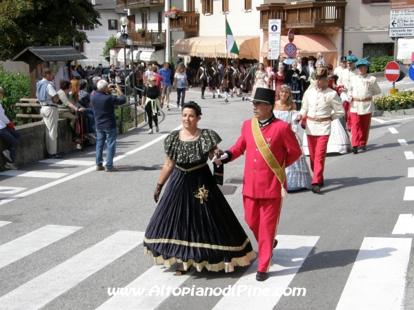 Sfilata rievocatori e spari di saluto - Baselga di Piné agosto 2012