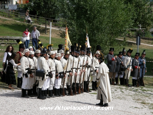 Sfilata rievocatori e spari di saluto - Baselga di Piné agosto 2012