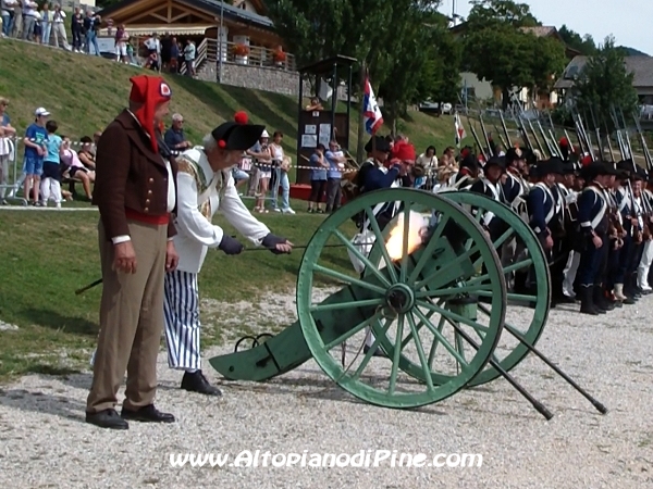 Sfilata rievocatori e spari di saluto - Baselga di Piné agosto 2012