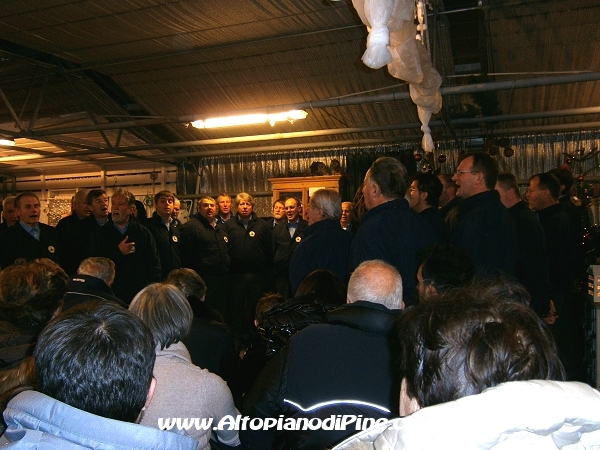 Floricoltura Ioriatti - Concerto in Serra del coro Abete Rosso - dicembre 2012