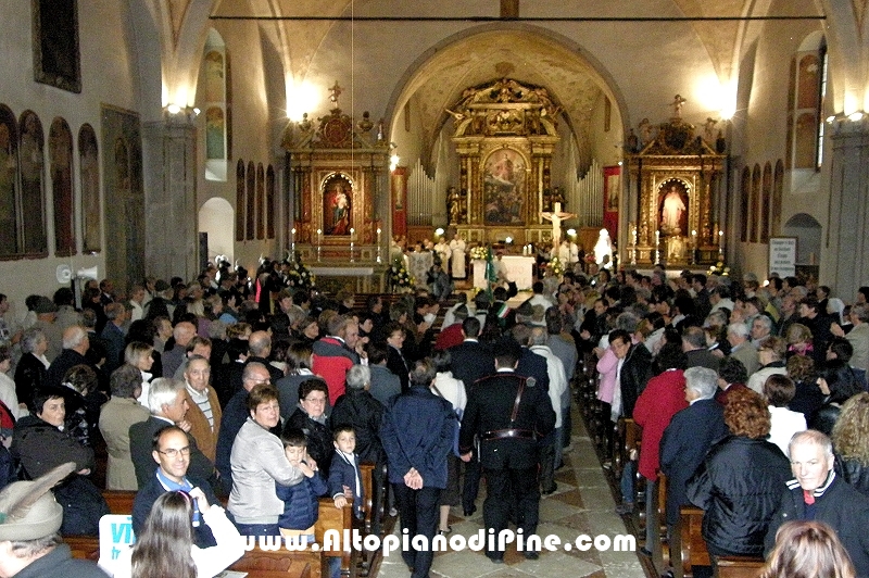 Ingresso in chiesa del nuovo parroco di Folgaria, Mezzomonte, Serrada e Guardia don Gabriele Bernardi