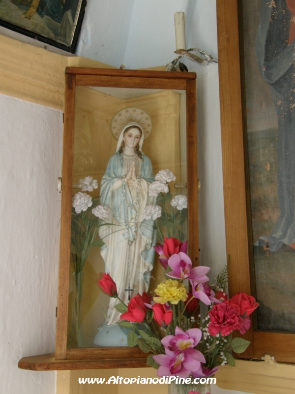 Interno della Chiesa di Guardia 