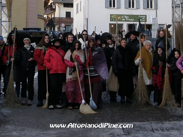 El paes dei Presepi 2011 - Befana 2012