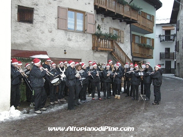 El Paes dei Presepi 2012 - Gruppo Bandistico Folk Pinetano