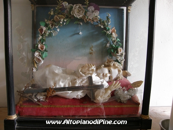Interno della Chiesa di Ricaldo