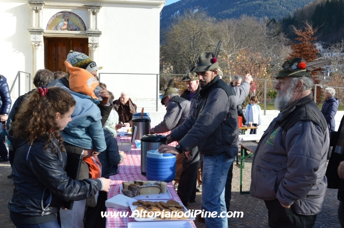 Rinfresco curato dagli Alpini di Baselga