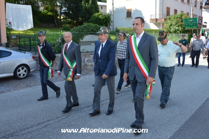 80 gruppo Alpini e 40 coro Abete Rosso di Bedollo