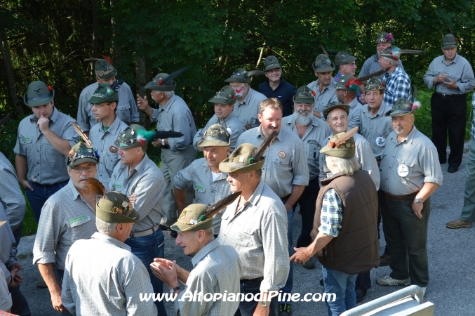 80 gruppo Alpini e 40 coro Abete Rosso di Bedollo