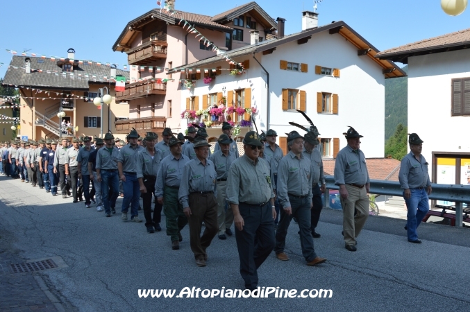80 gruppo Alpini e 40 coro Abete Rosso di Bedollo