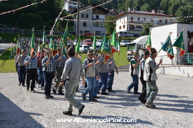80 gruppo Alpini e 40 coro Abete Rosso di Bedollo