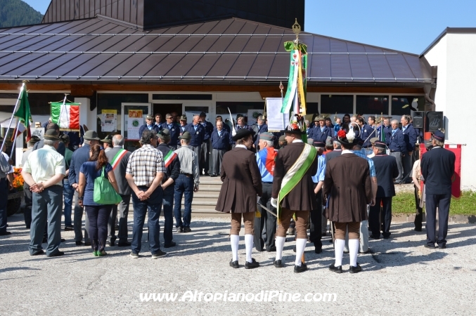 80 gruppo Alpini e 40 coro Abete Rosso di Bedollo
