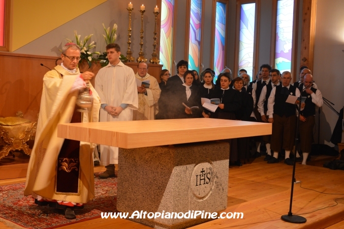 Incensazione dell'altare - Concordia sulla Secchia 24 novembre 2013