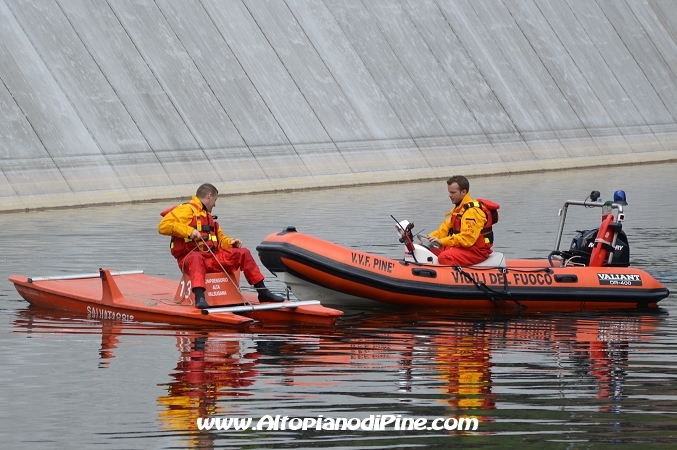 Facoltiadi 2013 a Baselga di Piné - i vigili del fuoco volontari di Baselga per la sicurezza dei dragon boat