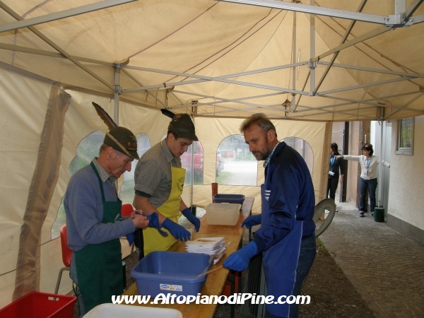 Gemellaggio Fossoli-Miola 2013 - raccolta differenziata dei rifiuti
