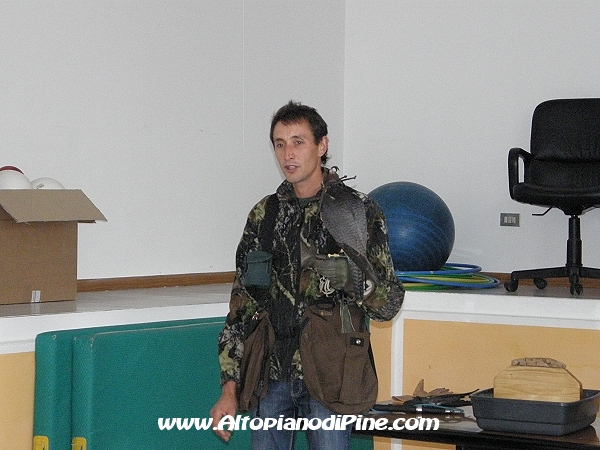 Gemellaggio Fossoli-Miola 2013 - Riccardo ed il falco