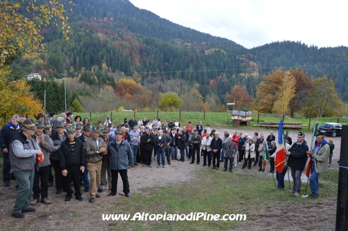 Benedizione della croce in onore dei caduti di Faida
