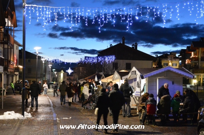 Natale in Corso Roma a Baselga di Piné - Dicembre 2013
