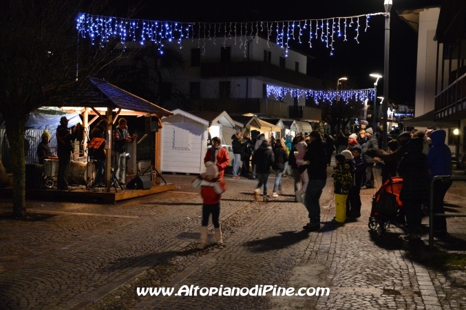 Natale in Corso Roma a Baselga di Piné - Dicembre 2013