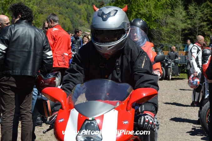 Benedizione dei caschi 2014 Altopiano di Pine'