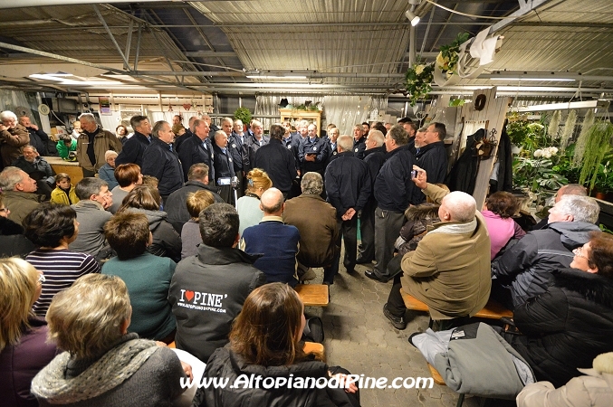 Floricoltura Ioriatti - Concerto in Serra del coro Abete Rosso  - dicembre 2014