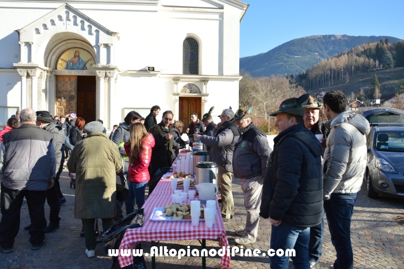 Rinfresco e un brindisi per scambiarsi gli auguri