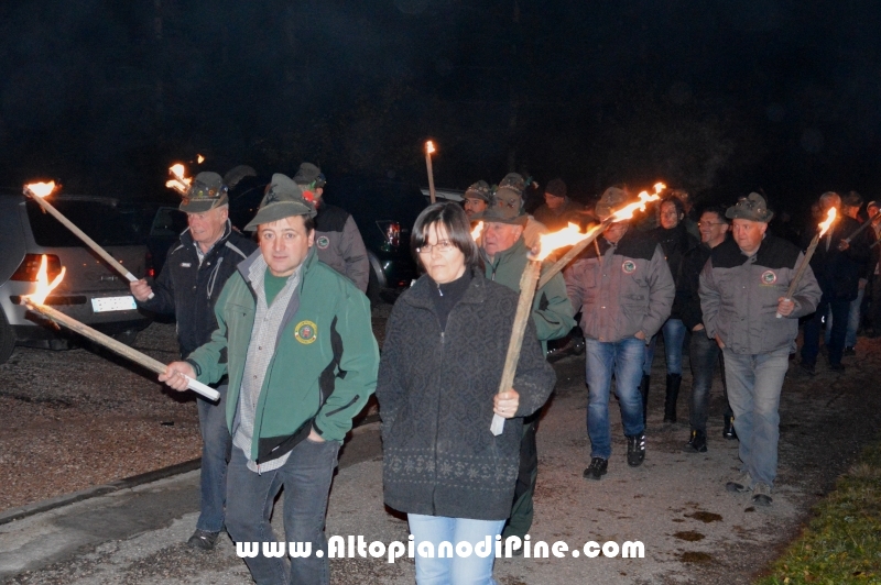 Fiaccolata in onore dei Caduti di tutte le guerre  2015 - Bedollo