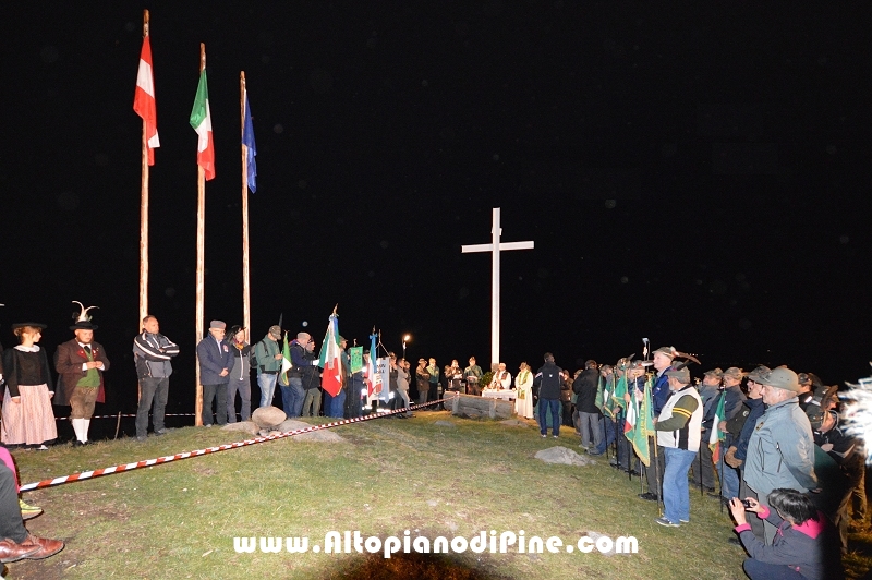 Fiaccolata in onore dei Caduti di tutte le guerre  2015 - Bedollo