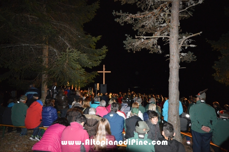Fiaccolata in onore dei Caduti di tutte le guerre  2015 - Bedollo