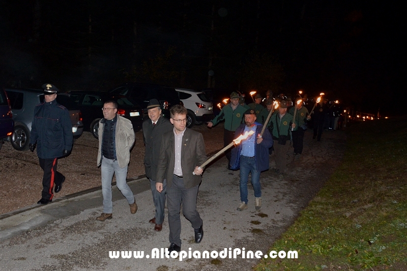 Fiaccolata in onore dei Caduti di tutte le guerre  2015 - Bedollo