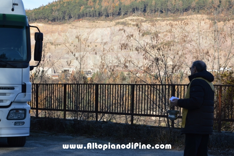 Don celebra la S.Messa in onore di Santa Barbara 2015 - San Mauro