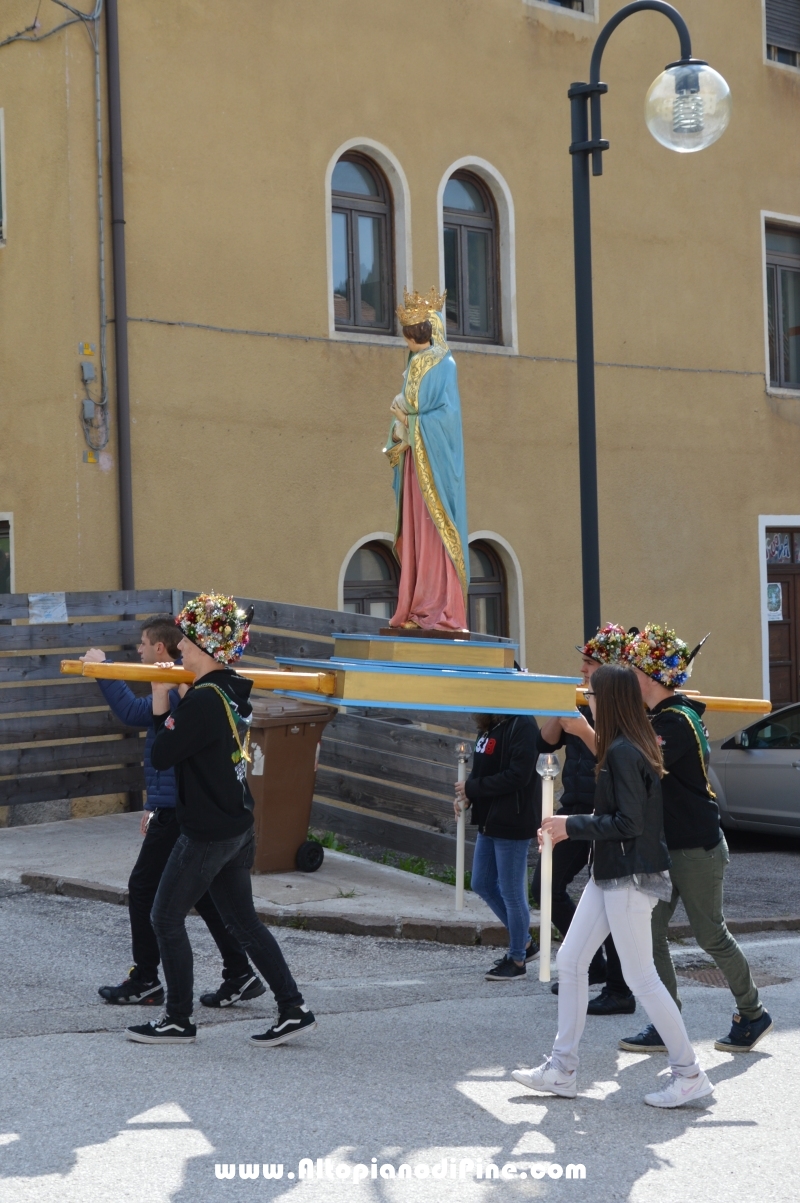 I coscritti dell 1999 che hanno portato la Madonna del Buon Consiglio