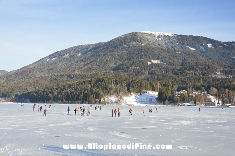 Pattinatori sul lago della Serraia - 30 dicembre 2017