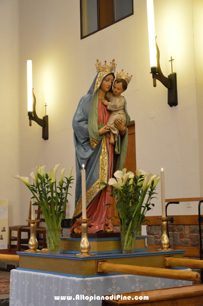 La statua della Madonna del Buon Consiglio