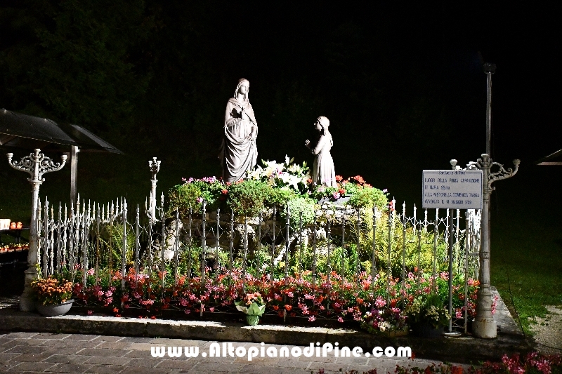 Fiaccolata/Rosario in onore della Madonna Assunta - Montagnaga