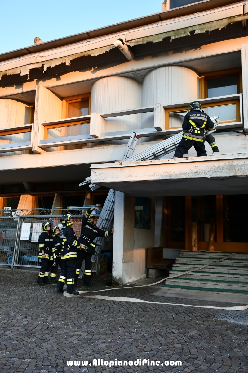 Esercitazione soccorso presso ex Albergo Costalta a Varda di Bedollo - luglio 2019
